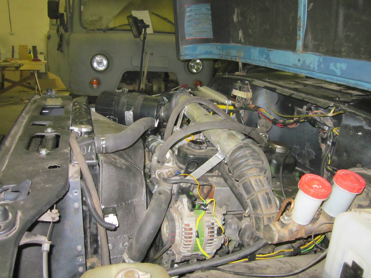 Двигатель и КПП от иномарки в УАЗ (СВАП)